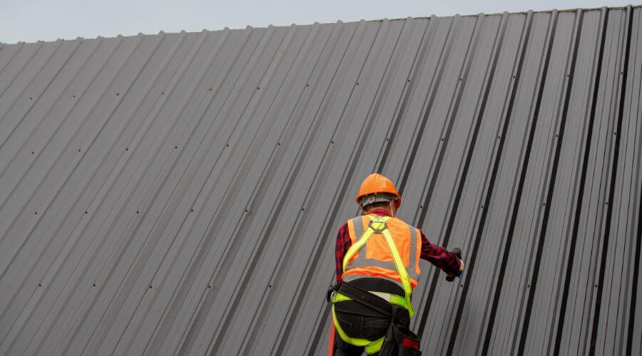 Professional metal roof installation services in Hecker, IL